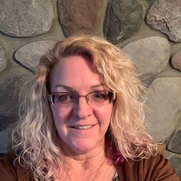 Meet your Posher, Dawn - Picture 1 of 1